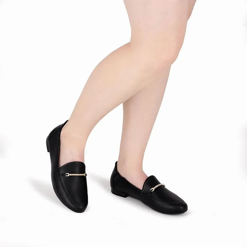 Antonela Low Heel Ivory Loafers - Premium Womens Lifestyle Shoes from Piccadilly - Just LE 3499! Shop now at  TIT | Team for International Trading