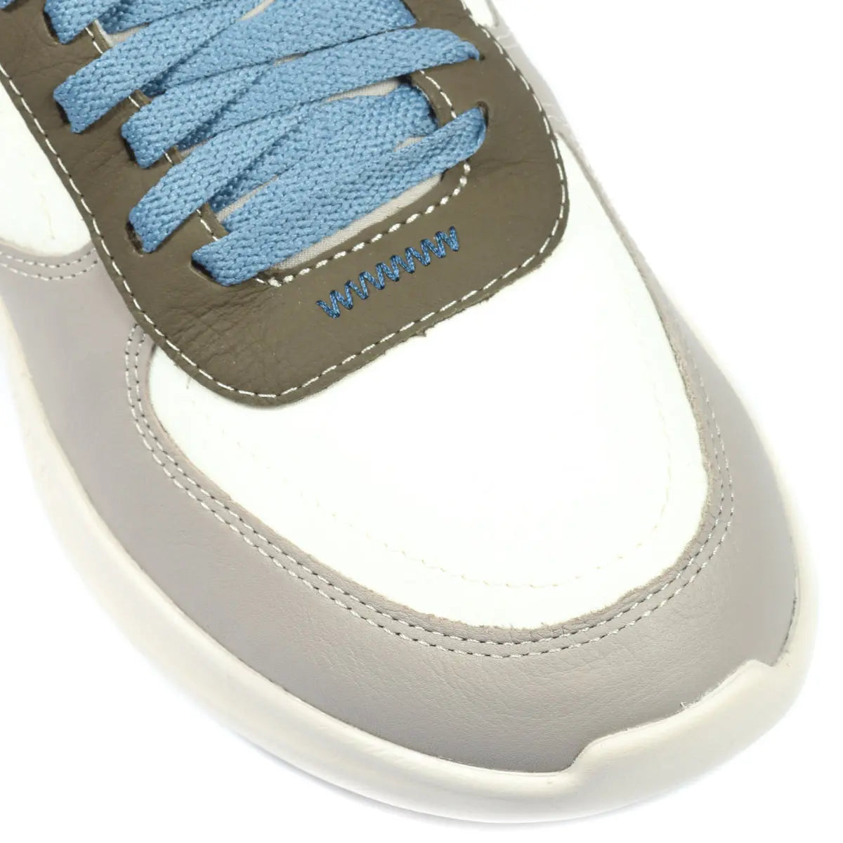 Elevate Laceup - Premium Men's Lifestyle Shoes from Hush Puppies - Just LE 8999! Shop now at  TIT | Team for International Trading