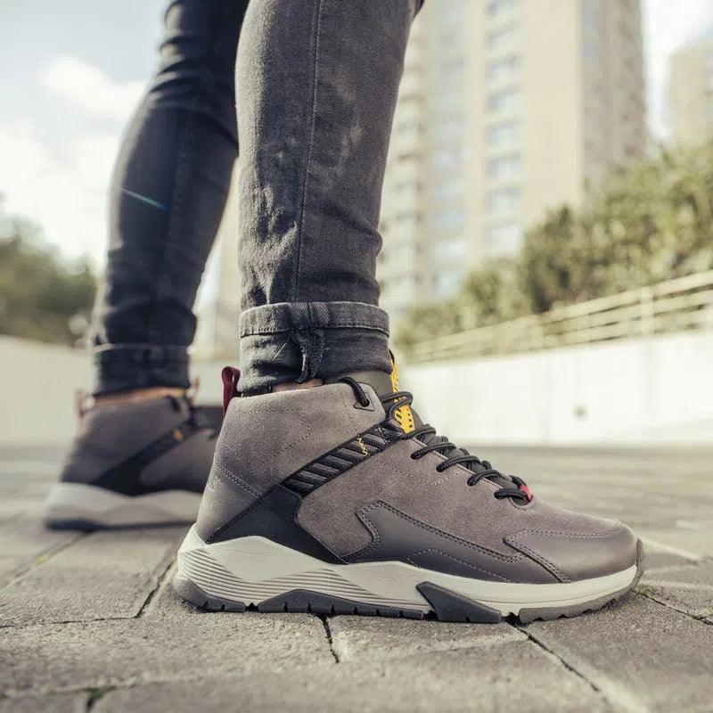 Commute Mid - Premium Men's Lifestyle Shoes from CAT - Just LE 7999! Shop now at  TIT | Team for International Trading