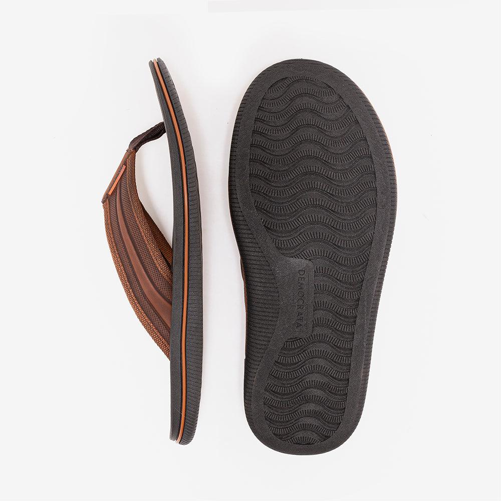 Groove Slippers - Premium Men's Slippers from Democrata - Just LE 4999! Shop now at  TIT | Team for International Trading