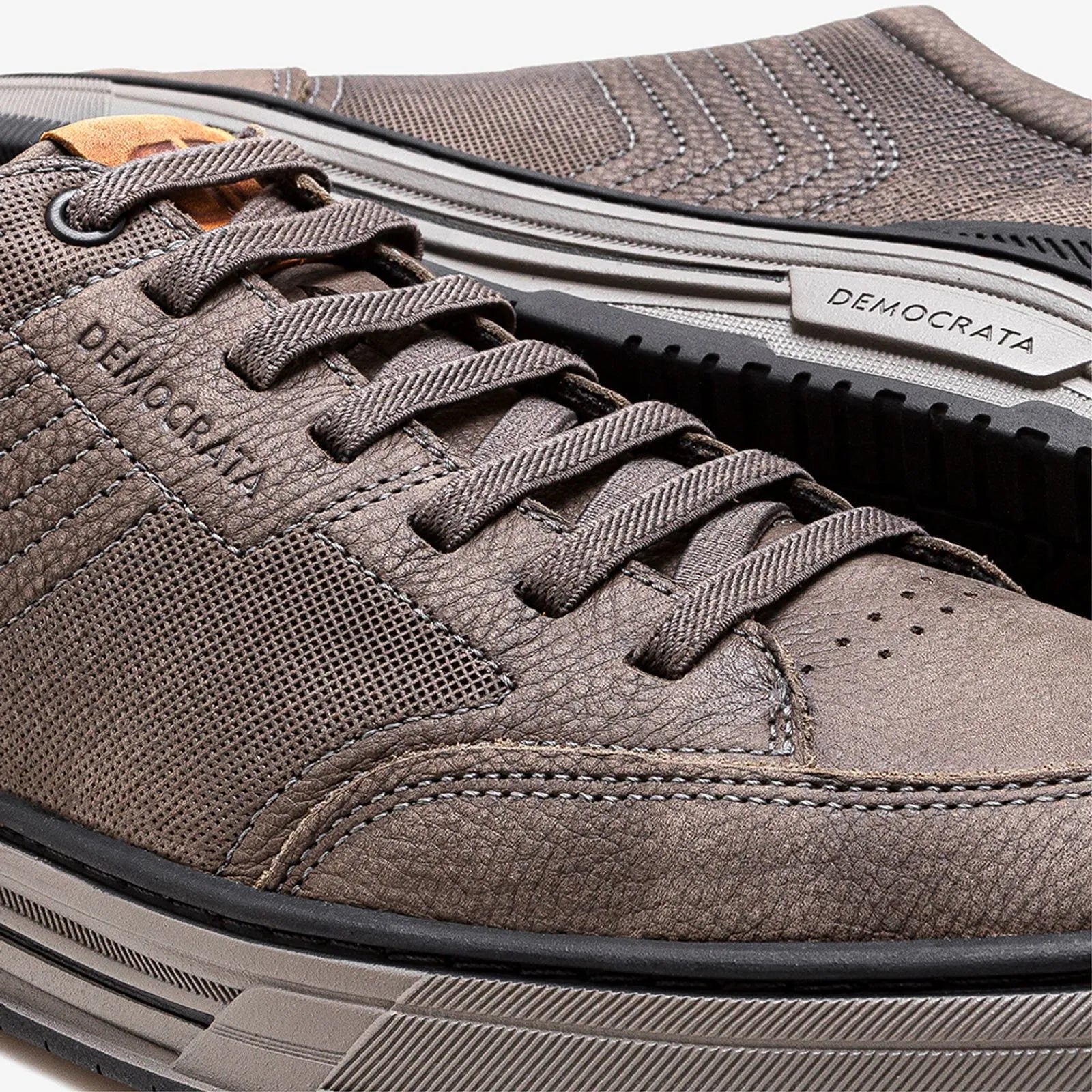 Dylan Sneakers - Premium Men's Lifestyle Shoes from Democrata - Just LE 4999! Shop now at  TIT | Team for International Trading