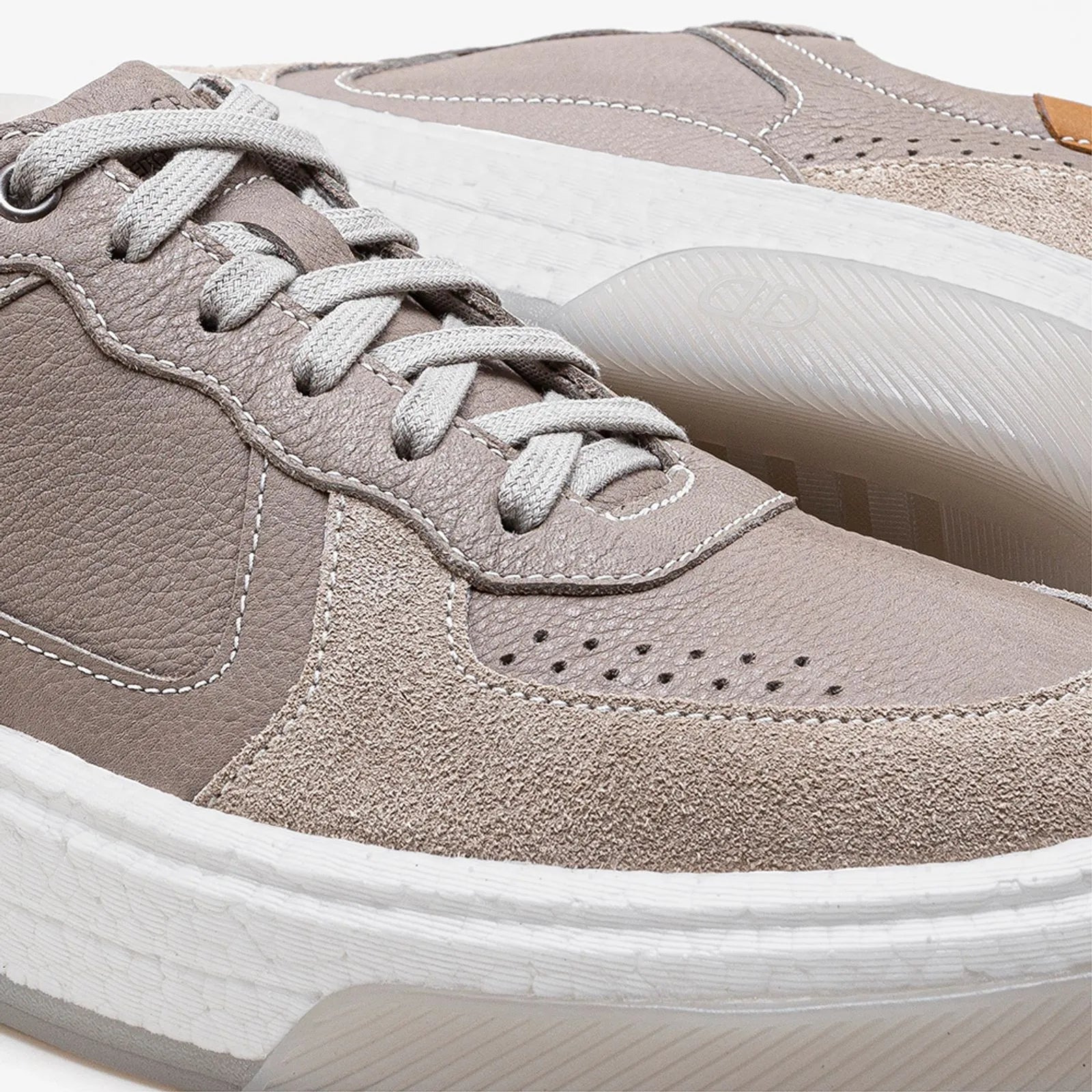 Beat Pulse Sneakers - Premium Men's Lifestyle Shoes from Democrata - Just LE 5499! Shop now at  TIT | Team for International Trading