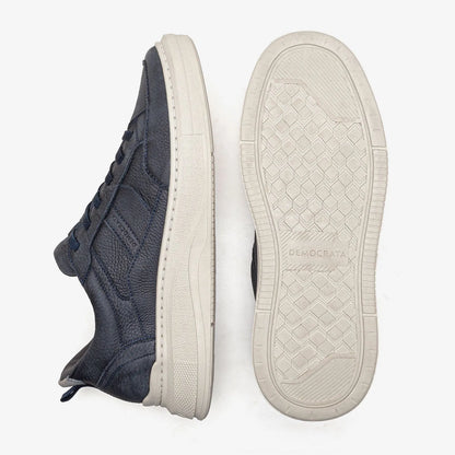 Pace Sneakers