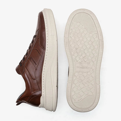 Pace Sneakers