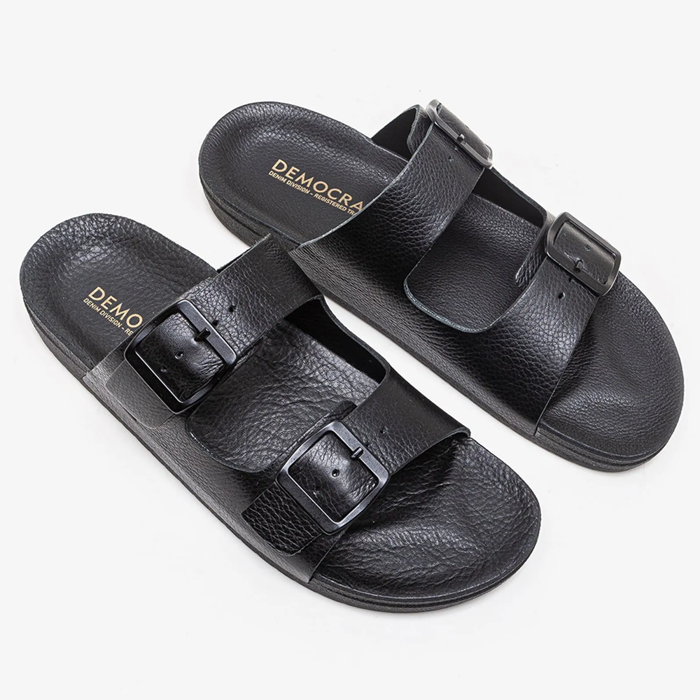 Easy Weekend Sandals - Premium Men's Slippers from Democrata - Just LE 4699! Shop now at  TIT | Team for International Trading