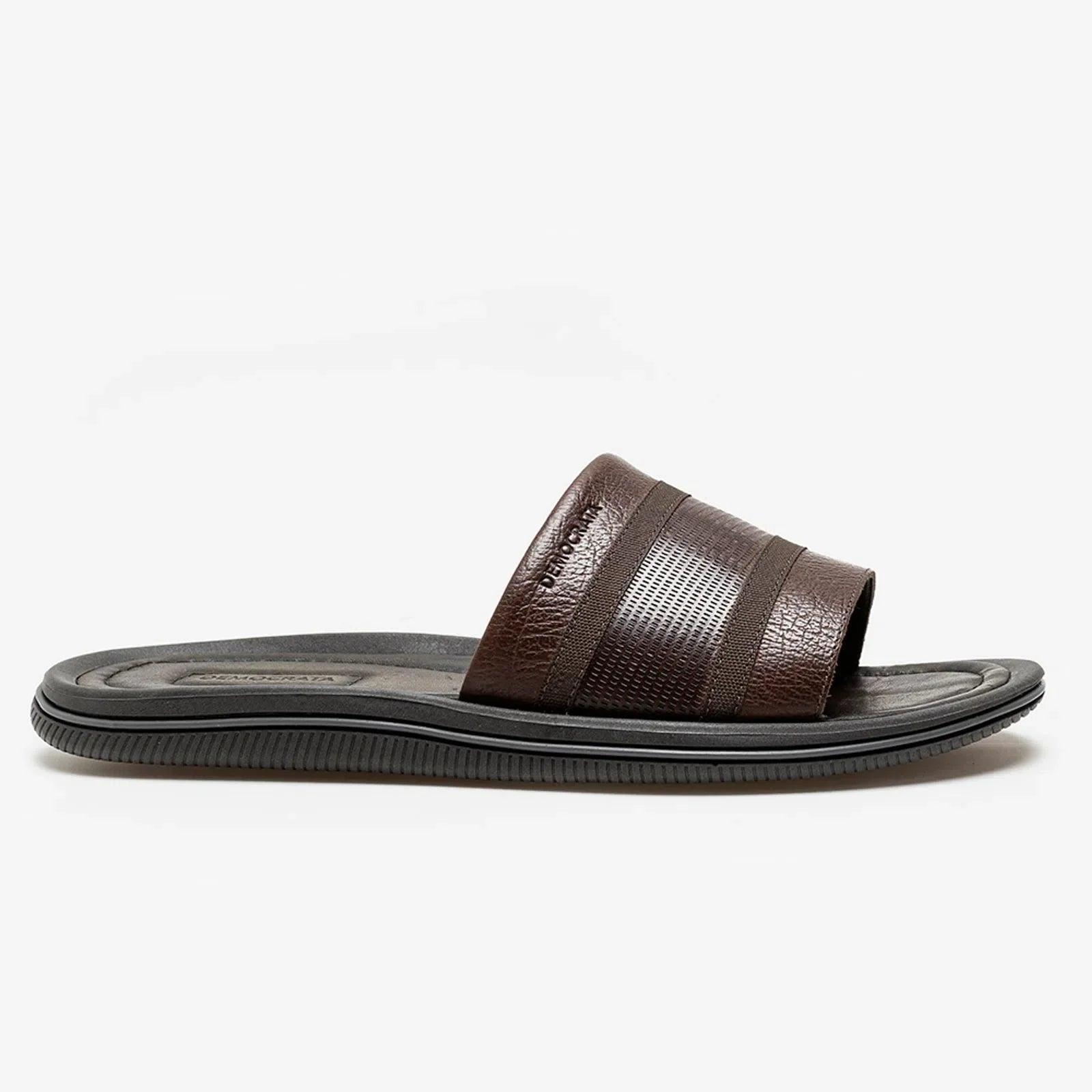 Easy Groove Slipper - Premium Men's Slippers from Democrata - Just LE 4999! Shop now at  TIT | Team for International Trading