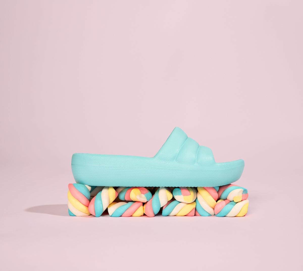 Azul Marshmallow Clog - {{ collection.title }} - TIT